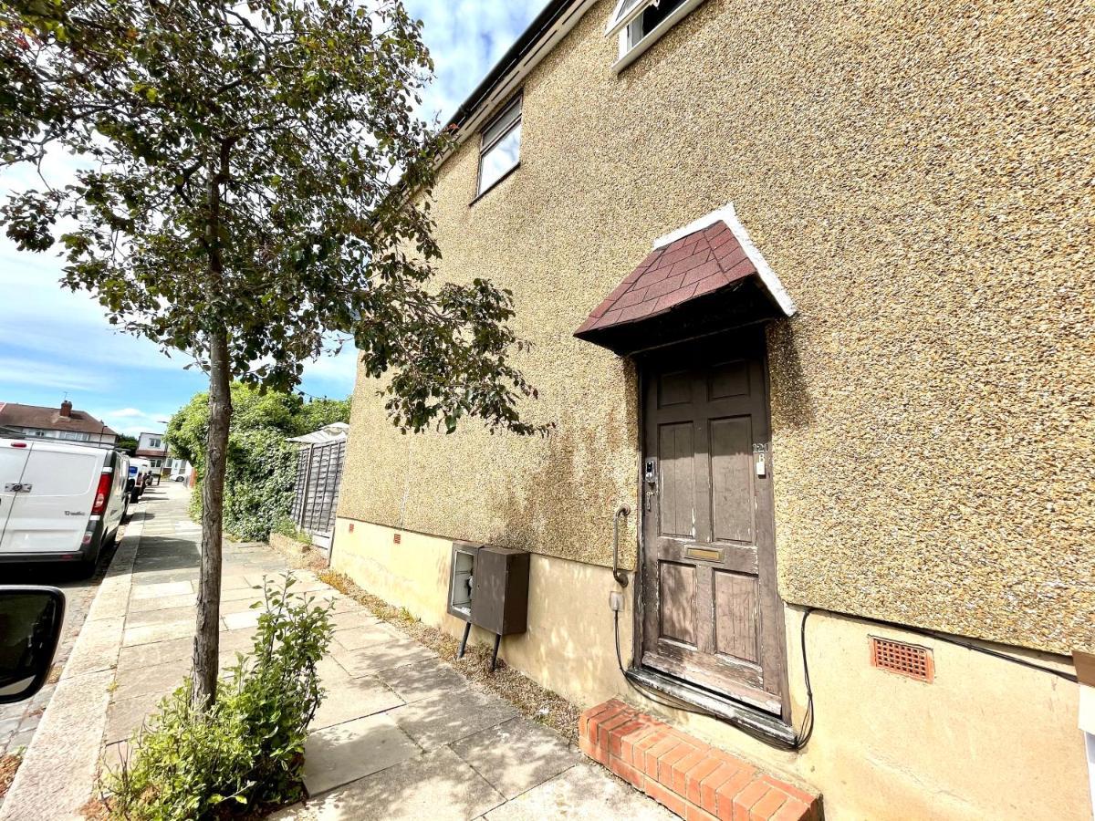 No2326 Tree-hole Apartment *