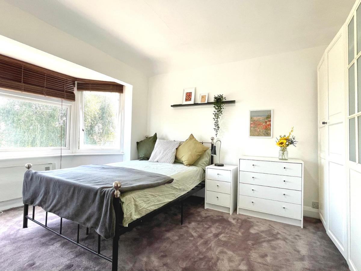 No2326 Tree-hole Apartment
